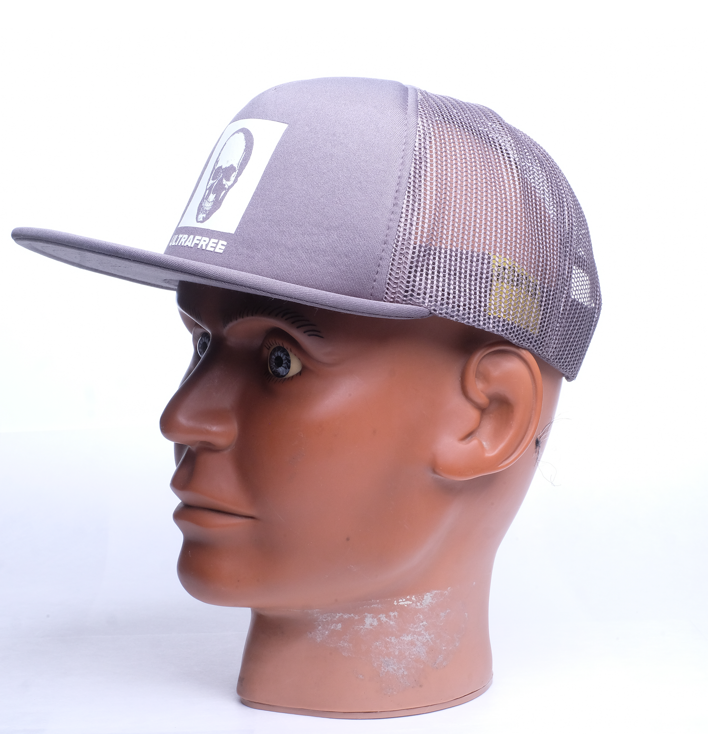POLAROID TRUCKER HAT